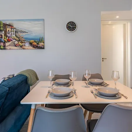 Starlet 1-bedroom In لارنكا