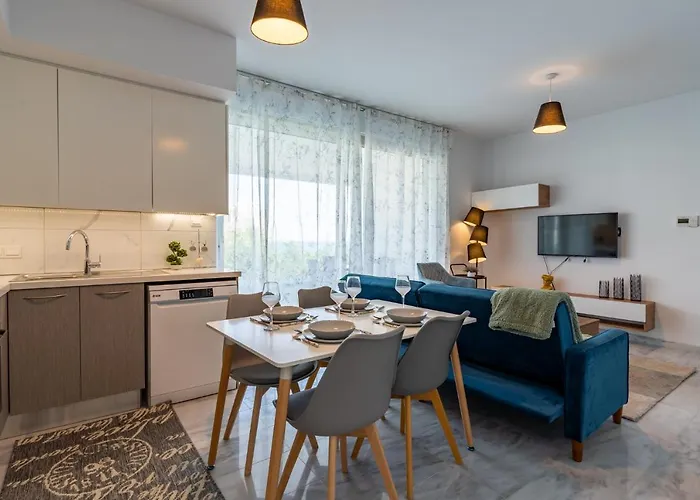 Starlet 1-bedroom In *